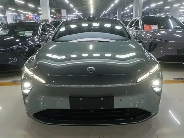Nio ET7 — Фото автомобиля 2