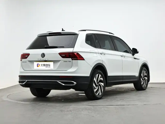 Volkswagen Tiguan L — Фото автомобиля 3