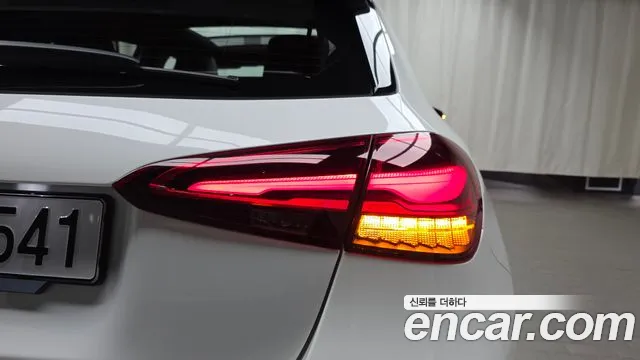 Mercedes-Benz A-Class — Фото автомобиля 22