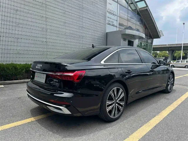 Audi A6L — Фото автомобиля 5