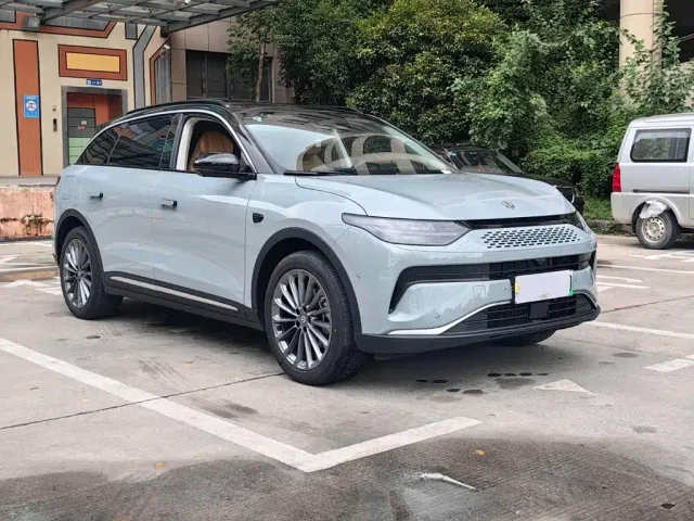 Leapmotor C11 — Фото автомобиля 3