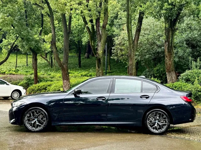 BMW 3 Series — Фото автомобиля 3