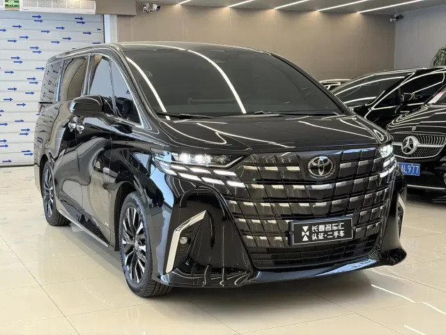 Toyota Alphard — Фото автомобиля 3