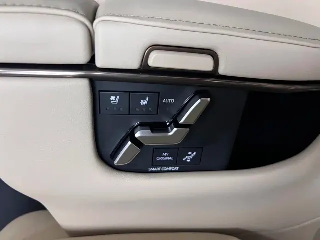 Toyota Alphard — Фото автомобиля 28