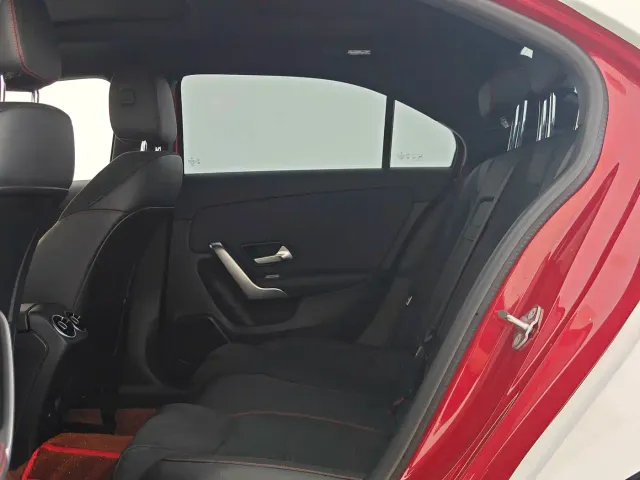 Mercedes-Benz A-Class — Фото автомобиля 8
