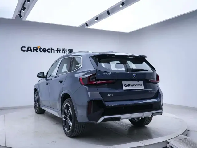 BMW X1 — Фото автомобиля 20