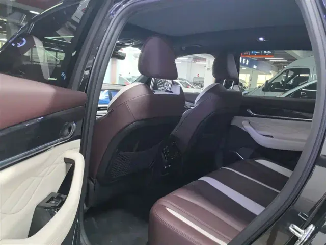Geely Xingyue L — Фото автомобиля 16