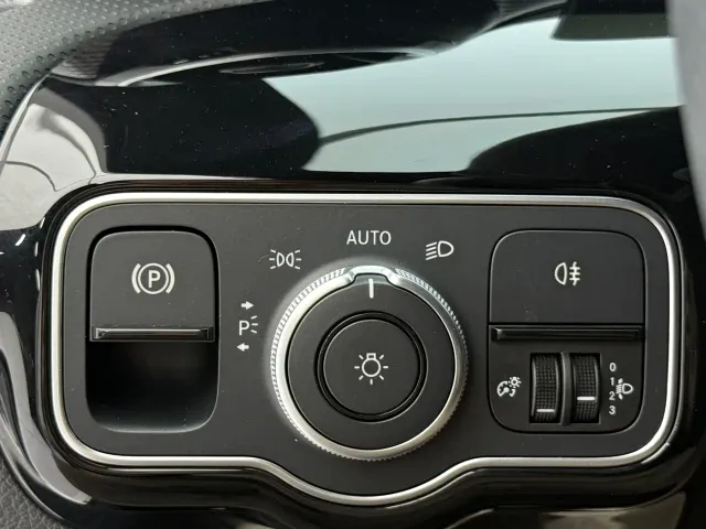 Mercedes-Benz A-Class — Фото автомобиля 19