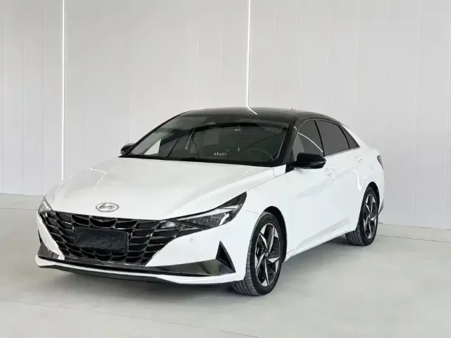 Фотография автомобиля — Hyundai Elantra