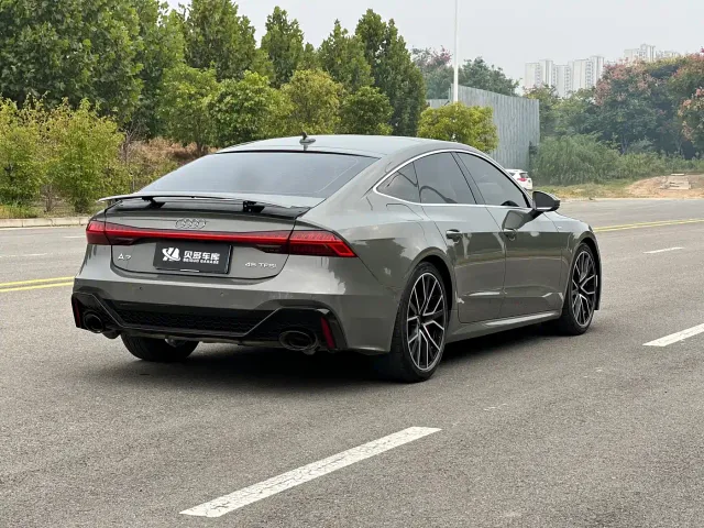 Audi A7 — Фото автомобиля 6