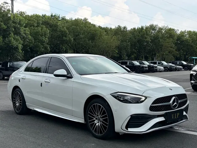 Mercedes-Benz C-Class — Фото автомобиля 3