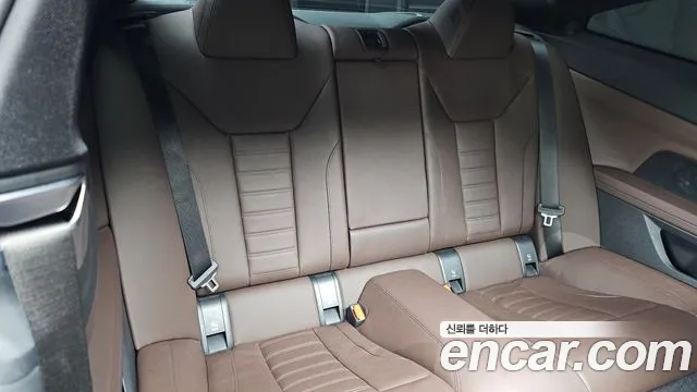 BMW 4 Series G22 — Фото автомобиля 16