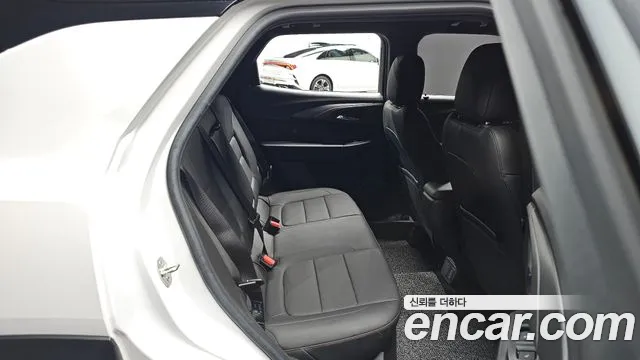 ChevroletGMDaewoo Trailblazer Trailblazer 1.3 турбо 4WD — Фото автомобиля 11