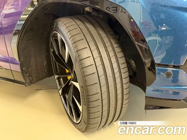 Lamborghini Urus — Фото автомобиля 16
