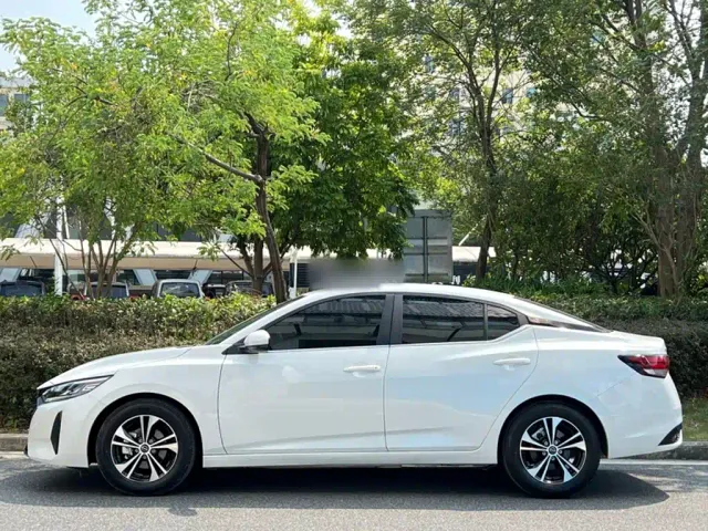 Nissan Sylphy — Фото автомобиля 5