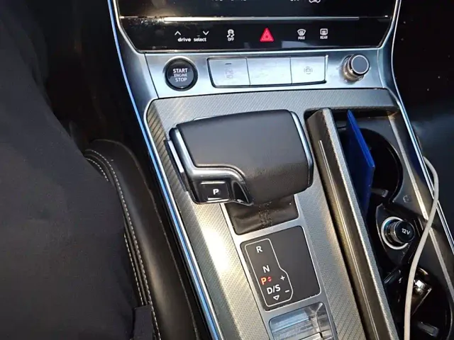 Audi A6L — Фото автомобиля 5
