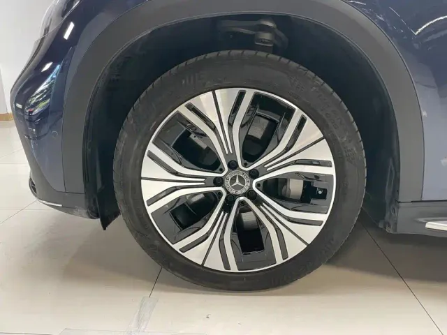 Mercedes-Benz EQE SUV — Фото автомобиля 22