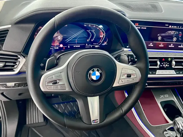 BMW X5 — Фото автомобиля 16