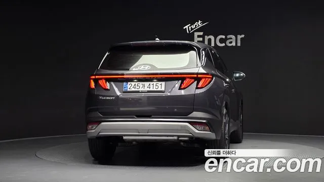 Hyundai Tucson Новый Tucson (NX4) Бензин 1.6 турбо 2WD — Фото автомобиля 4