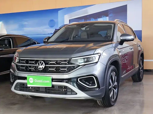 Фотография автомобиля — Volkswagen Tayron
