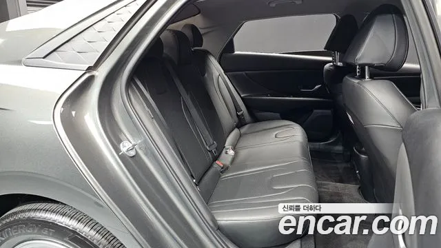 Hyundai Avante CN7 — Фото автомобиля 17