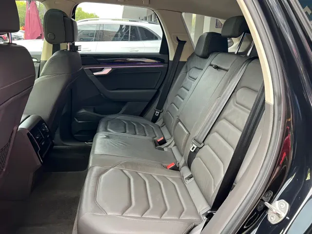 Volkswagen Touareg — Фото автомобиля 23