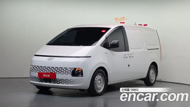 Фотография автомобиля — Hyundai Staria