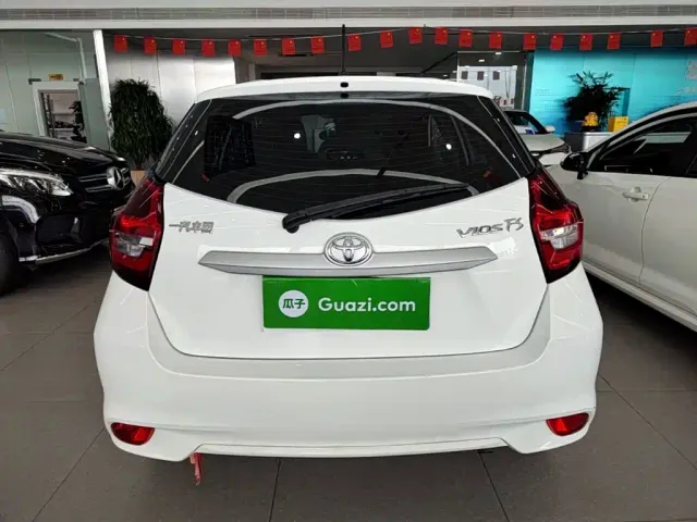 Toyota Vios FS — Фото автомобиля 5