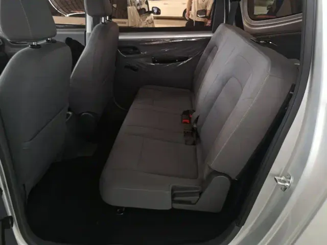 Wuling Hongguang — Фото автомобиля 16