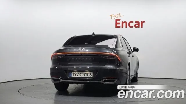 Hyundai Grandeur New — Фото автомобиля 4