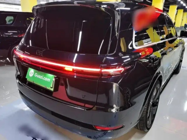 Li Auto L9 — Фото автомобиля 6