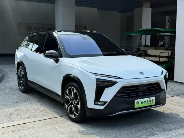 Nio ES8 — Фото автомобиля 3