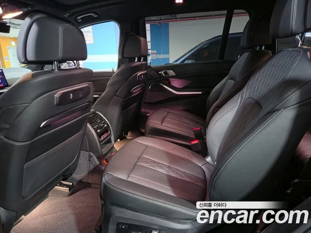 BMW X7 — Фото автомобиля 11