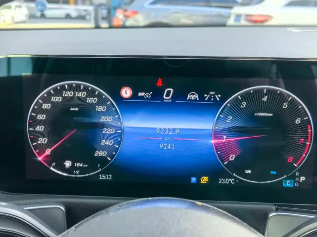 Mercedes-Benz GLB-Class — Фото автомобиля 18