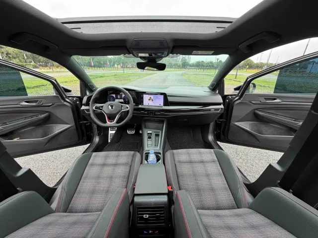 Volkswagen Golf GTI — Фото автомобиля 26