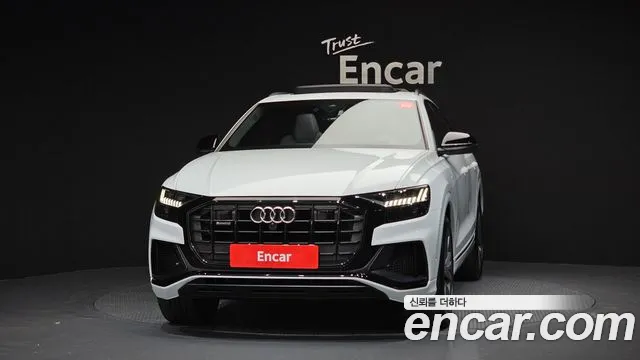 Audi Q8 55 TFSI quattro Premium — Фото автомобиля 3