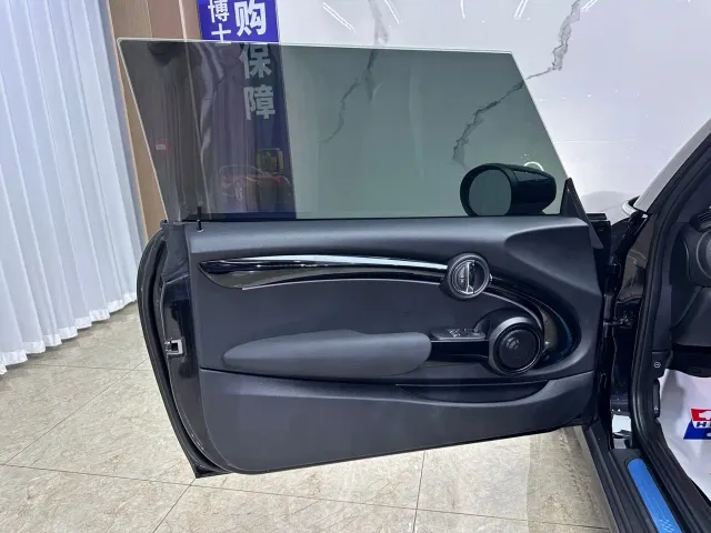 MINI Hatch — Фото автомобиля 14