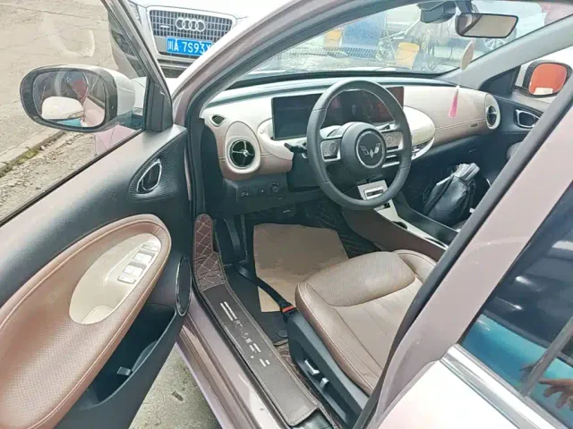 Wuling Bingo — Фото автомобиля 15