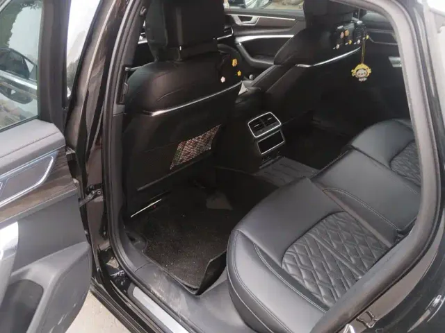Audi A6L — Фото автомобиля 11
