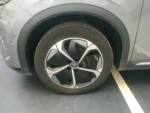 BYD Yuan PLUS — Фото автомобиля 22