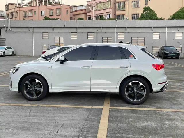 Audi Q3 — Фото автомобиля 2