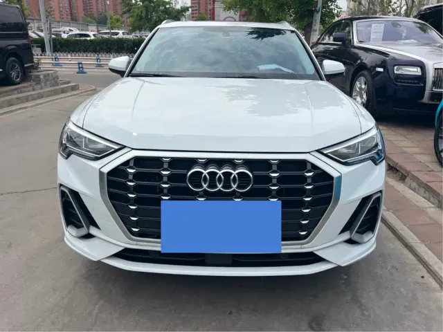 Audi Q3 — Фото автомобиля 2
