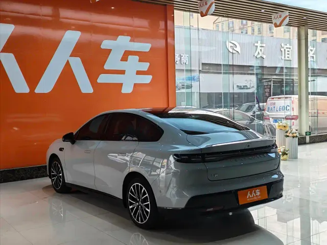 Leapmotor B01 — Фото автомобиля 6