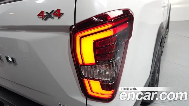 KG_Mobility_Ssangyong Rexton Новый Rexton Sport Khan Дизель 2.2 4WD — Фото автомобиля 22