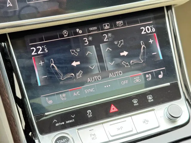 Audi A8 — Фото автомобиля 20
