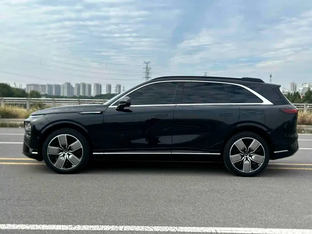 Xpeng G9 — Фото автомобиля 4