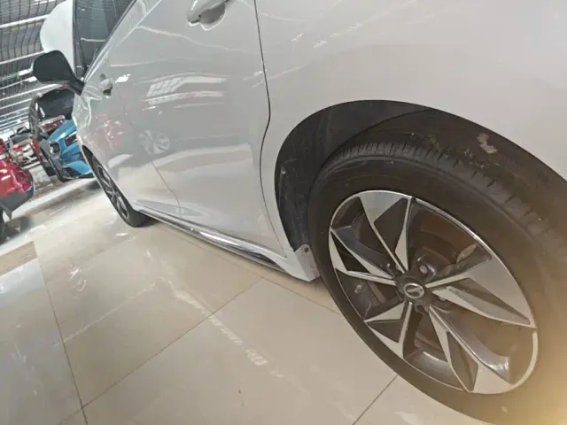 GAC Trumpchi M6 — Фото автомобиля 21