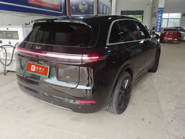 Li Auto L7 — Фото автомобиля 3