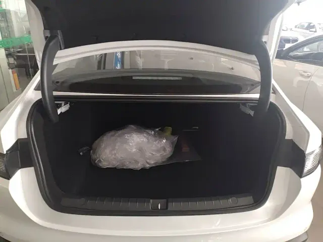 BYD Seal 05 DM-i — Фото автомобиля 18