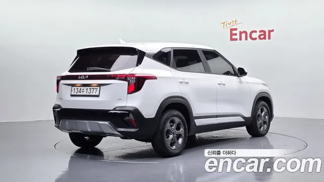 Kia Seltos — Фото автомобиля 2